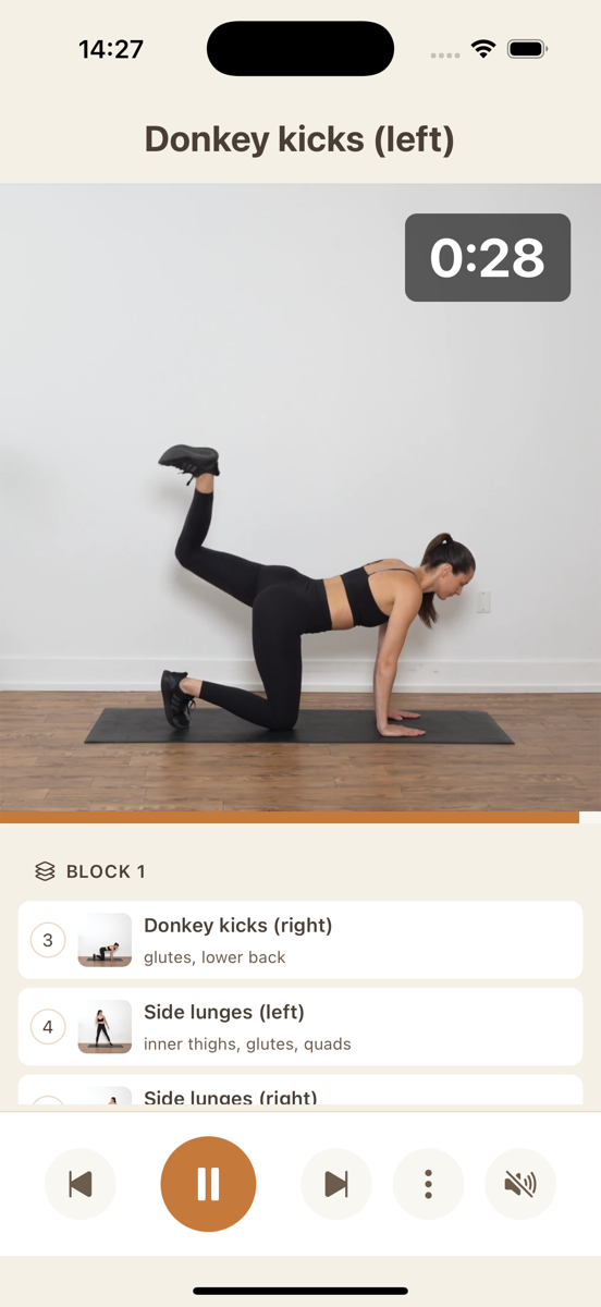 Nutribeat workout tracking with exercise demonstrations